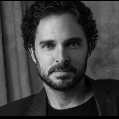 Manolo Cardona
